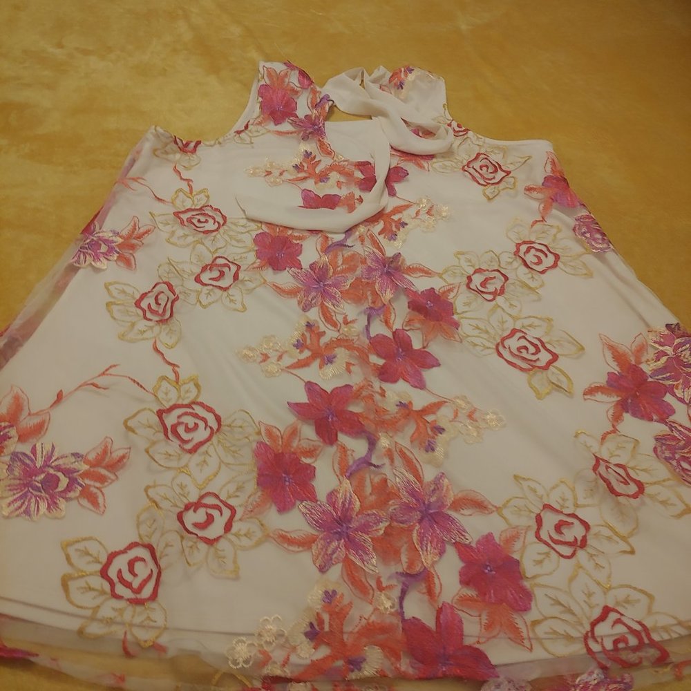 DRESS